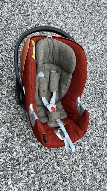 Cybex babystoel Aton Platinum + isofix base beschikbaar voor biedingen