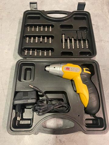 Top craft boormachine met oplader en toebehoren  beschikbaar voor biedingen