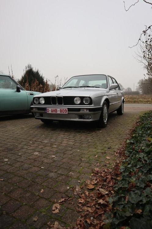 BMW E30 316I, Auto's, BMW, Particulier, 3 Reeks, Radio, Benzine, 5 deurs, Handgeschakeld, Zilver of Grijs, Grijs, Stof, Achterwielaandrijving