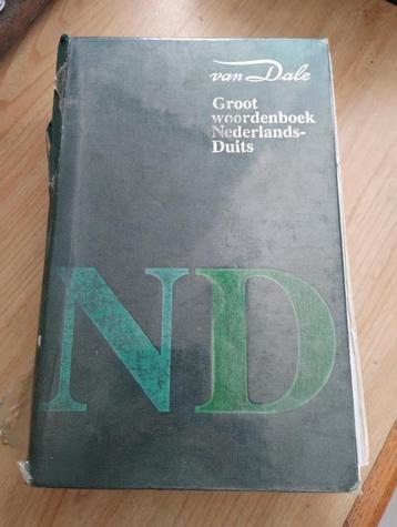 Woordenboek Nederlands-Duits beschikbaar voor biedingen