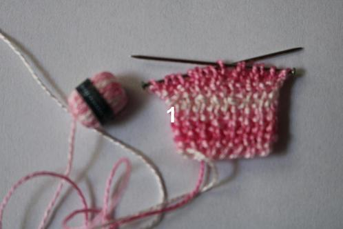 mooie breiwerkjes voor de popjes , 1-12 . no 39 nieuwe kleur, Kinderen en Baby's, Speelgoed | Poppenhuizen, Poppenhuispop, Verzenden