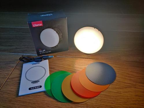 Ulanzi VL69 - LED Video Foto Lamp met Cold Shoe, Audio, Tv en Foto, Fotografie | Fotostudio en Toebehoren, Zo goed als nieuw, Lamp of Flitsset