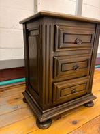 2 Petite table de nuit en chêne massif, Enlèvement, Comme neuf, Chêne