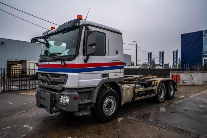 Mercedes-Benz ACTROS 2641 L-MP3, Autos, Camions, Entreprise, Achat, Air conditionné, Vitres électriques, Attache-remorque, Mercedes-Benz