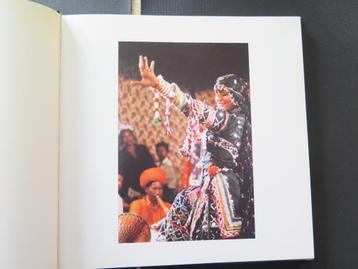 Gulabi Sapera boek beschikbaar voor biedingen