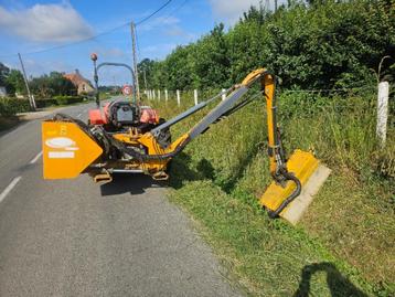 broyeuse de haie bordure beschikbaar voor biedingen