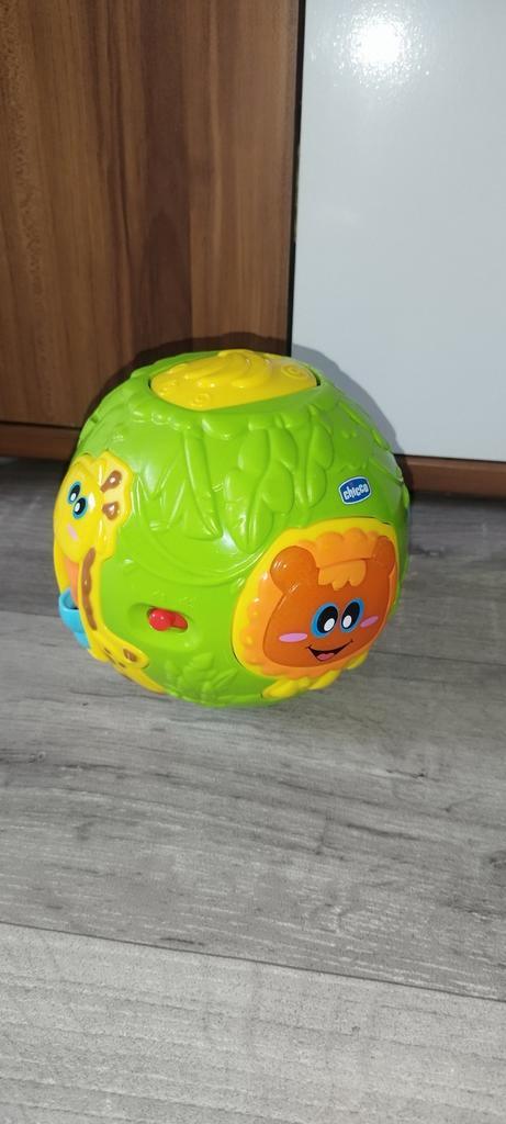 Chicco- Artsana-Green Pop-up balspel, Kinderen en Baby's, Speelgoed | Babyspeelgoed, Zo goed als nieuw, Overige typen, Met licht