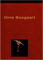 Dinie Bogaart - Koorddanser - Stichting Museum van Lien 201, Boeken, Kunst en Cultuur | Beeldend, Ophalen of Verzenden, Gelezen