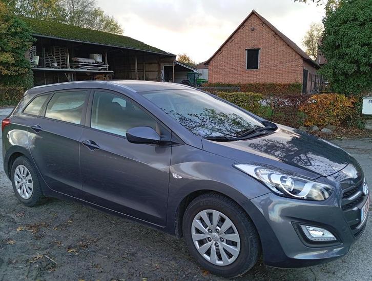 Hyundai I30cw 1,4 Classic, Auto's, Hyundai, Particulier, i30, ABS, Airbags, Airconditioning, Alarm, Centrale vergrendeling, Climate control