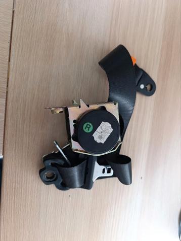 CEINTURE DE SECURITE AVANT DROIT Ford Fiesta mk5 v 2001-2009
