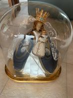 Glazen globe met Mariabeeld, Ophalen