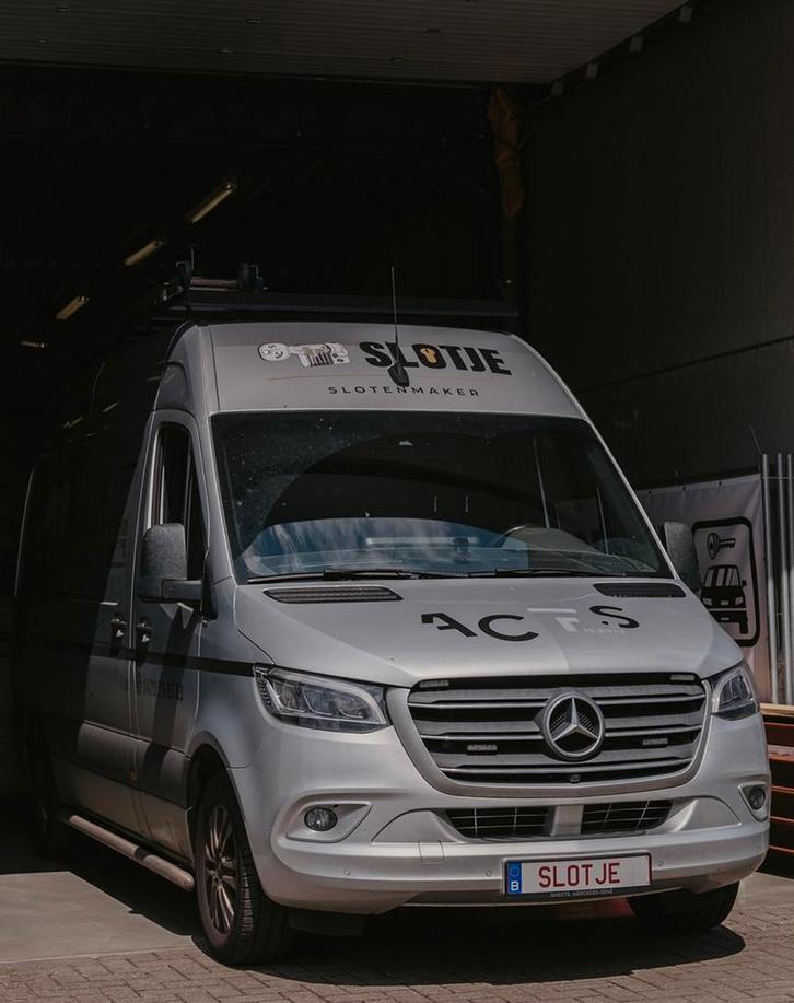 Mercedes Sprinter V6 190PK AUTOMAAT 3,5ton trekken, Autos, Mercedes-Benz, Particulier, Sprinter Combi, Caméra 360°, ABS, Caméra de recul