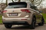 Volkswagen Tiguan - 1.4 TSI - 4Motion - R-Line - Full Option, Autos, SUV ou Tout-terrain, 5 places, Carnet d'entretien, 4 portes