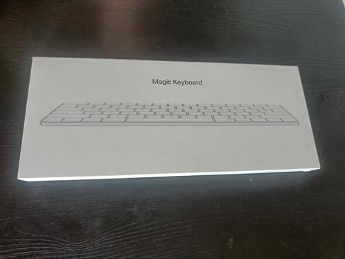 Apple Magic Keyboard (AZERTY) - SEALED box, Computers en Software, Toetsenborden, Nieuw, Azerty, Bedraad, Ophalen