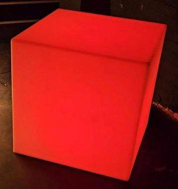 4x Led cubes 71cm (kan in alle kleuren)