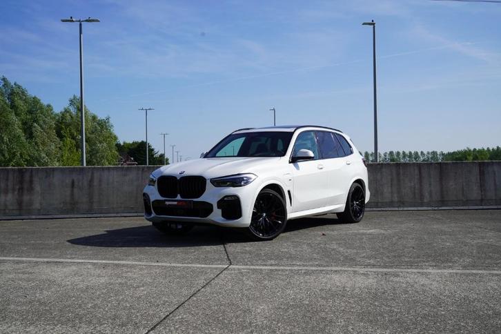 Prachtige BMW X5 xDrive45e M-Pakket vol opties!, Auto's, BMW, Bedrijf, Te koop, X5, 360° camera, Hybride Elektrisch/Benzine, Euro 6
