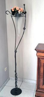 Support décoratif avec vase, Maison & Meubles, Accessoires pour la Maison | Vases, 75 cm ou plus, Comme neuf, Enlèvement, Autres matériaux