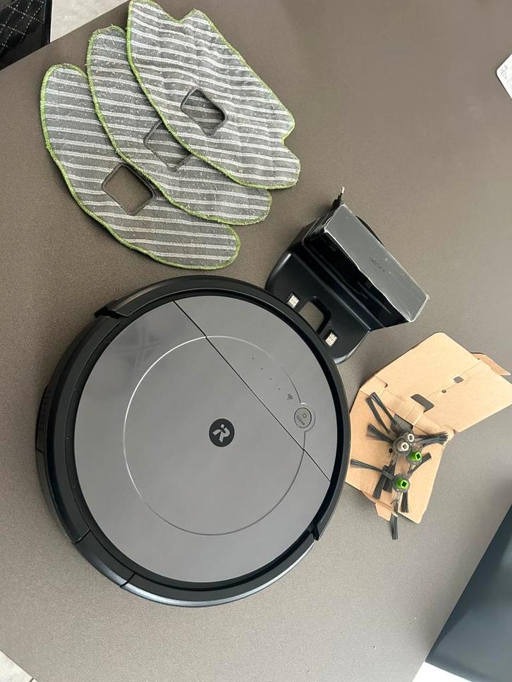 Irobot roomba combo, Elektronische apparatuur, Stofzuigers, Gebruikt, Robotstofzuiger, Minder dan 1200 watt, Reservoir, Ophalen