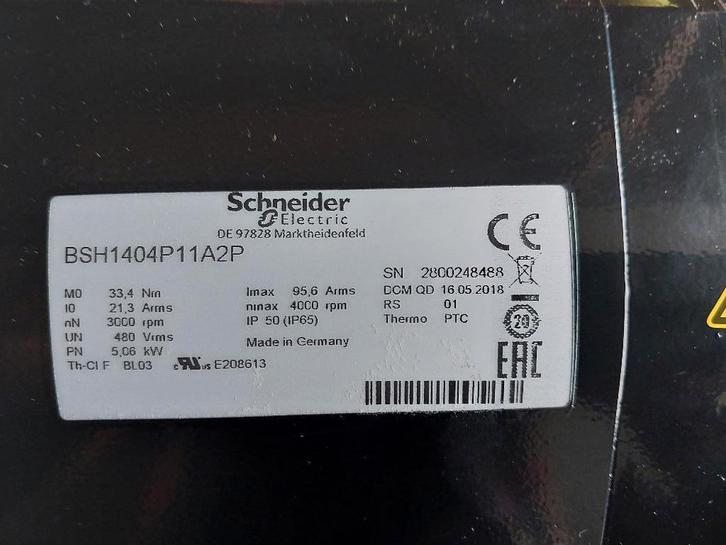 servomotor + regelaar Scheider E en bijhorende kabels nieuw, Doe-het-zelf en Bouw, Elektriciteit en Kabels, Nieuw, Overige typen