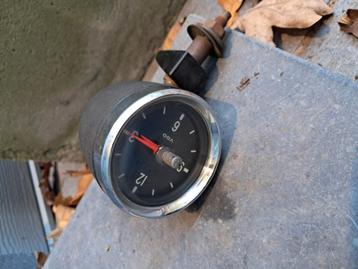 Vintage VDO Kienzle autoklok beschikbaar voor biedingen