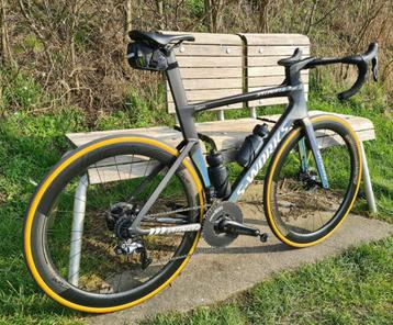 VENGE Specialized te koop beschikbaar voor biedingen
