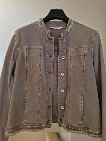 Jeansvest beschikbaar voor biedingen