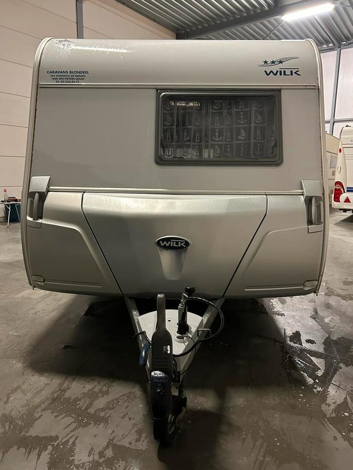 Caravan wilk, Caravans en Kamperen, Caravans, Particulier, tot en met 4, 1000 - 1250 kg, Rondzit, Wilk, Frans bed, Omvormbare zithoek