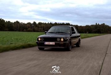 BMW E30 318 gereviseerd, 4 cilinders, 990 kg, Handgeschakeld, Grijs