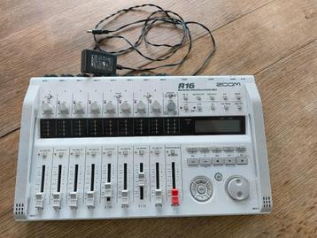 Zoom R16 - Recorder - Audio Interface - Controller, Enlèvement ou Envoi, Utilisé, Audio
