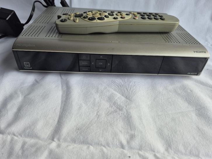 Digicorder Telenet HD avec télécommande, TV, Hi-fi & Vidéo, Décodeurs & Enregistreurs à disque dur, Utilisé, Enregistreur à disque dur