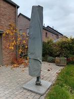 Parasol avec pied en granite, Enlèvement, Utilisé