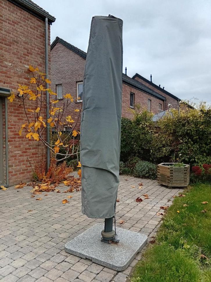 Parasol avec pied en granite, Jardin & Terrasse, Parasols, Utilisé, Enlèvement