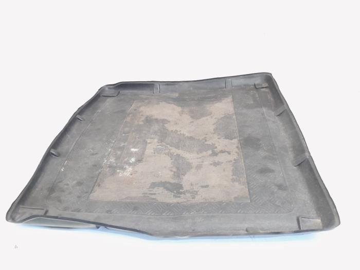 Coffre tapis d'un Audi A4, Autos : Pièces & Accessoires, Habitacle & Garnissage, Audi, Utilisé, 3 mois de garantie, Enlèvement ou Envoi