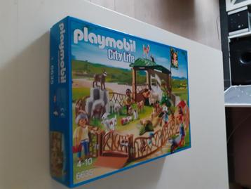 Playmobil 6635 city life Kinderboederij Nieuw disponible aux enchères