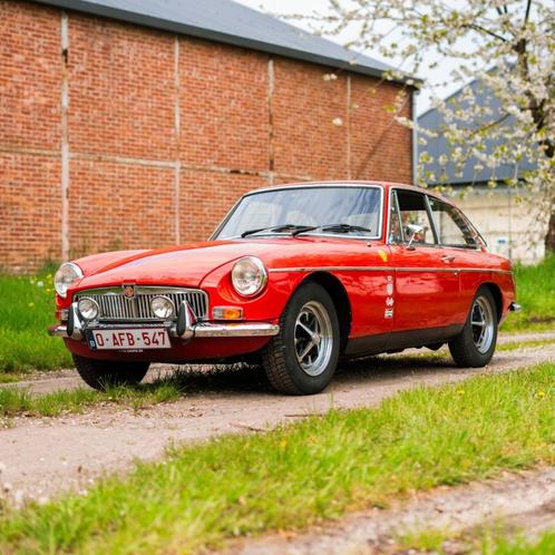 1969 MGB GT, Autos, MG, Particulier, B, Essence, Coupé, 3 portes, Boîte manuelle, Rouge, Noir, Cuir, Propulsion arrière, Enlèvement