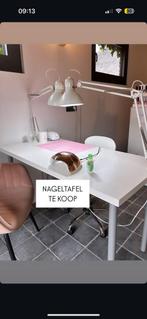 Nageltafel, Huis en Inrichting, Bureaus, Ophalen, Zo goed als nieuw
