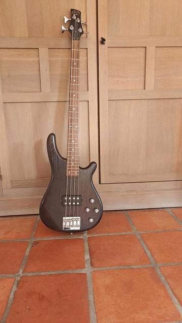 J&D Brothers basgitaar + opbergtas beschikbaar voor biedingen