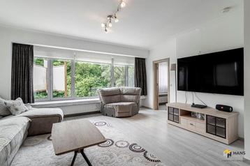 Appartement te koop in Merksem, 3 slpks beschikbaar voor biedingen