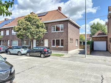 Charmante halfopen bebouwing met 3 slaapkamers, garage, tuin beschikbaar voor biedingen