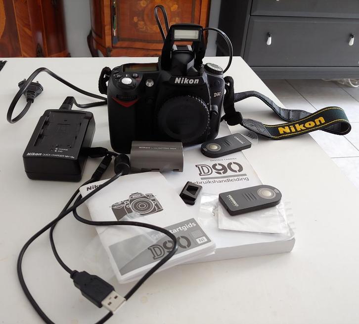 Nikon D90 Body  in prima staat + uitgebreide accesoires, Audio, Tv en Foto, Fotocamera's Digitaal, Gebruikt, Spiegelreflex, Nikon