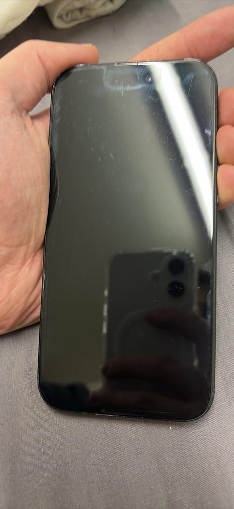 Titre : iPhone 15 - 128 Go - Noir (Écran et dos fissurés), Télécoms, Téléphonie mobile | Apple iPhone, Utilisé, 128 GB, Sans abonnement