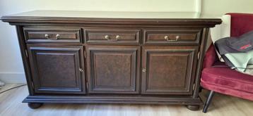 Dressoir beschikbaar voor biedingen