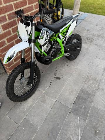 50cc motorcross. Nieuwstaat. beschikbaar voor biedingen