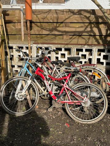 3 vélos  beschikbaar voor biedingen