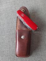 Couteau suisse officier VICTORINOX 17 lames et son étui cuir