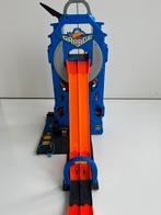 Hotwheels garage lif, Ophalen, Zo goed als nieuw, Racebaan