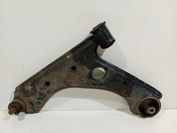 BRAS DE SUSPENSION AVANT GAUCHE (TRIANGLE) Opel Corsa E, Utilisé, Opel