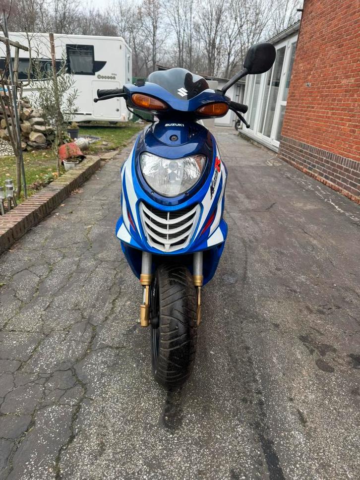 Suzuki katana watergekoeld - b-klasse, Fietsen en Brommers, Scooters | Piaggio, Zo goed als nieuw, Fly, Ophalen