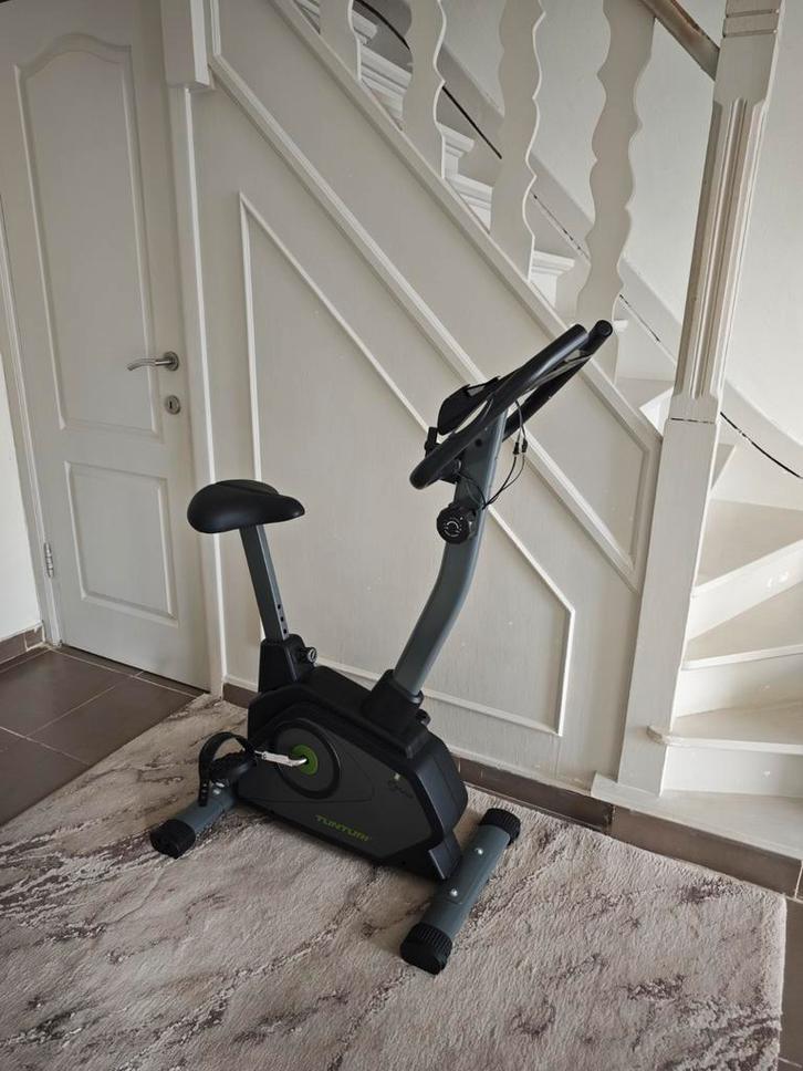 Tunturi b35 hometrainer fitness fiets, Sport en Fitness, Fitnessapparatuur, Zo goed als nieuw, Hometrainer, Ophalen