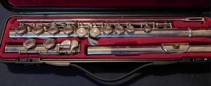 Yamaha dwarsfluit established in 1887 model 211s Very rare! , Muziek en Instrumenten, Blaasinstrumenten | Blokfluiten, Zo goed als nieuw